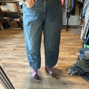 Women’s barrel jeans